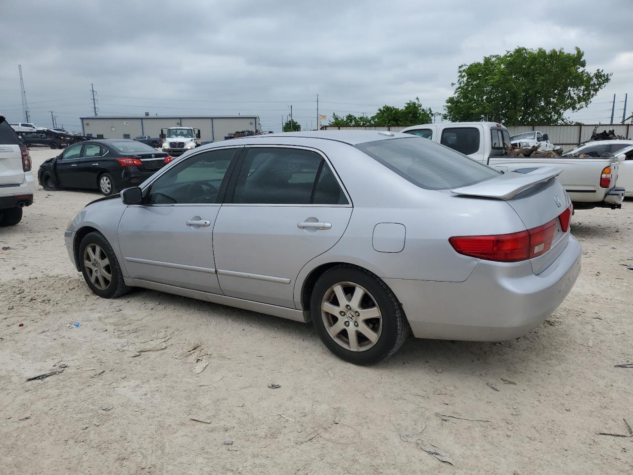 1HGCM66555A070586 2005 Honda Accord Ex