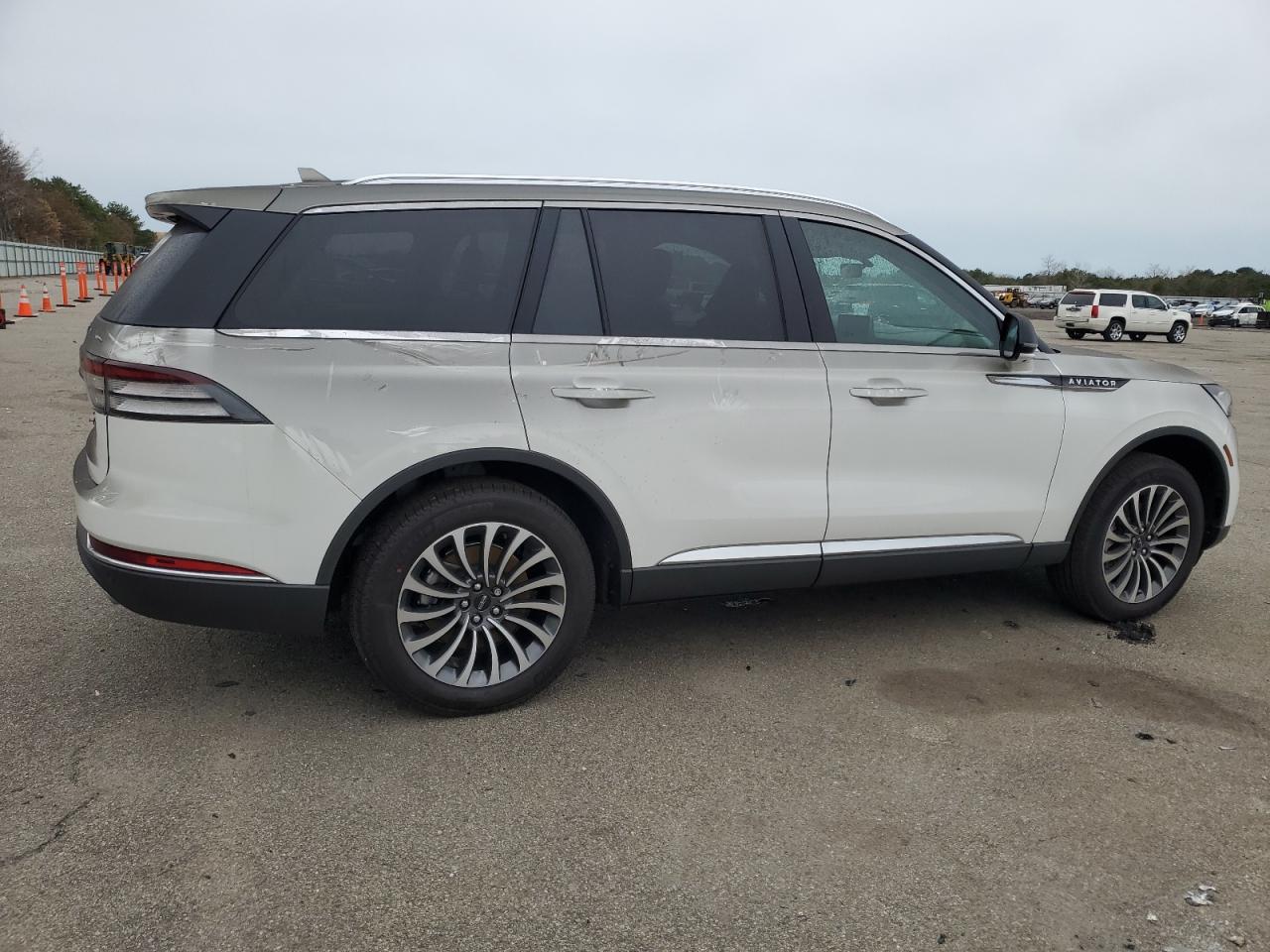 5LM5J7XC6PGL30568 2023 Lincoln Aviator Reserve