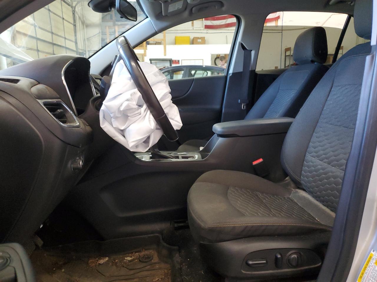 3GNAXUEV5LS723262 2020 Chevrolet Equinox Lt