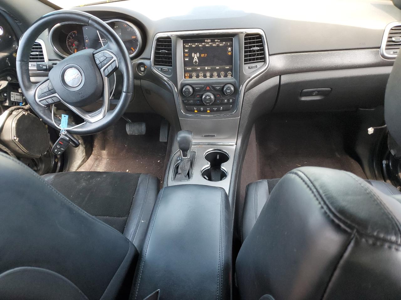 1C4RJFAG7JC336926 2018 Jeep Grand Cherokee Laredo