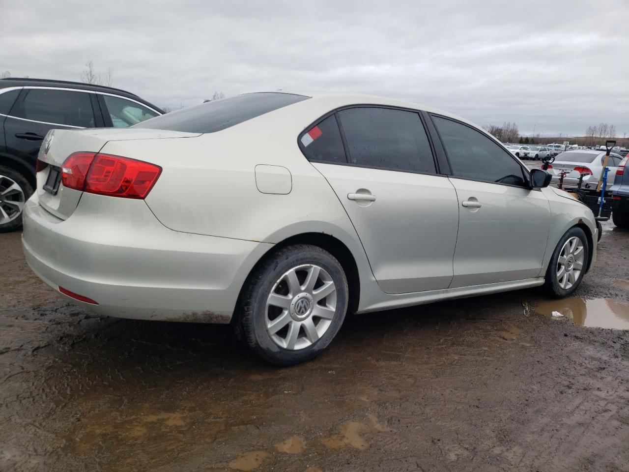 3VW2K7AJ9BM346306 2011 Volkswagen Jetta Base