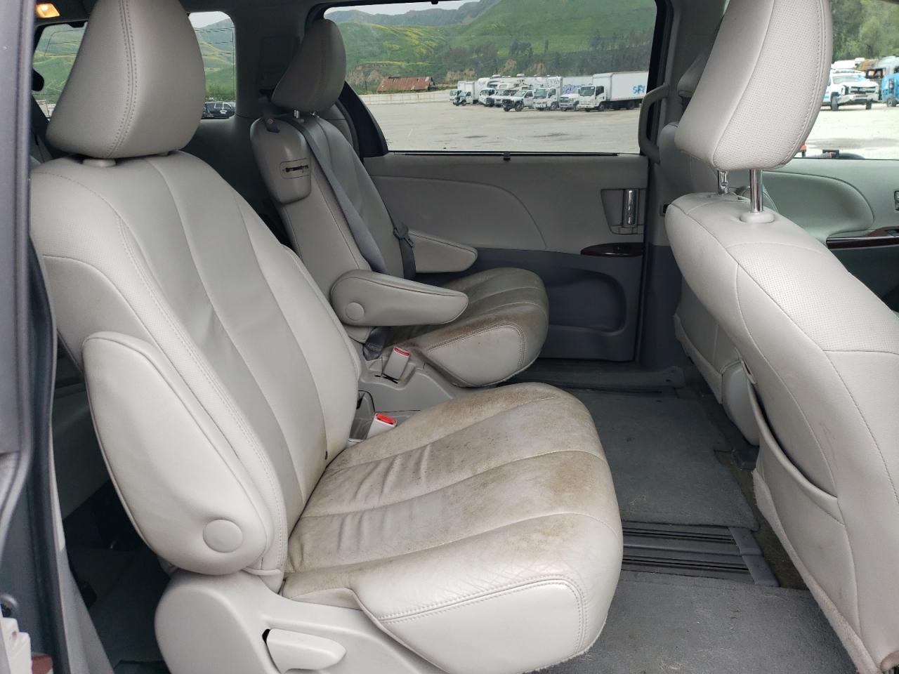 5TDYK3DC6DS297183 2013 Toyota Sienna Xle