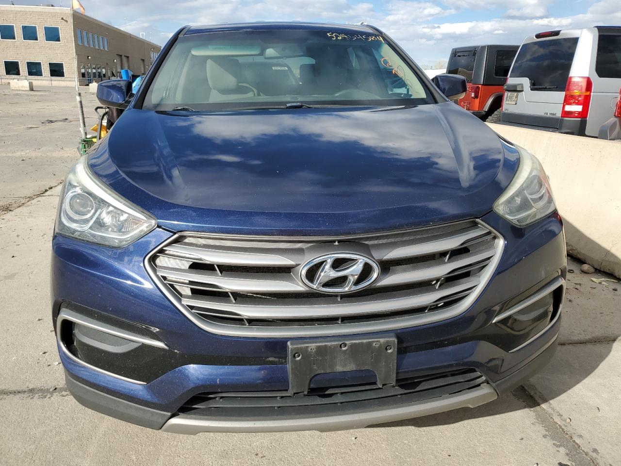 5XYZTDLB8HG465652 2017 Hyundai Santa Fe Sport