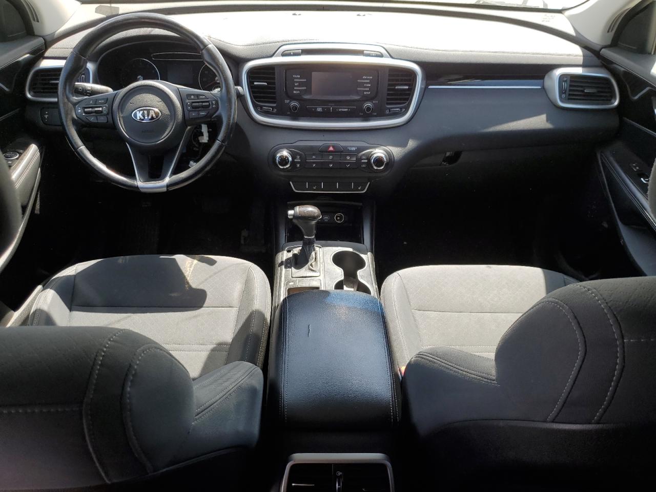 5XYPG4A33GG184185 2016 Kia Sorento Lx