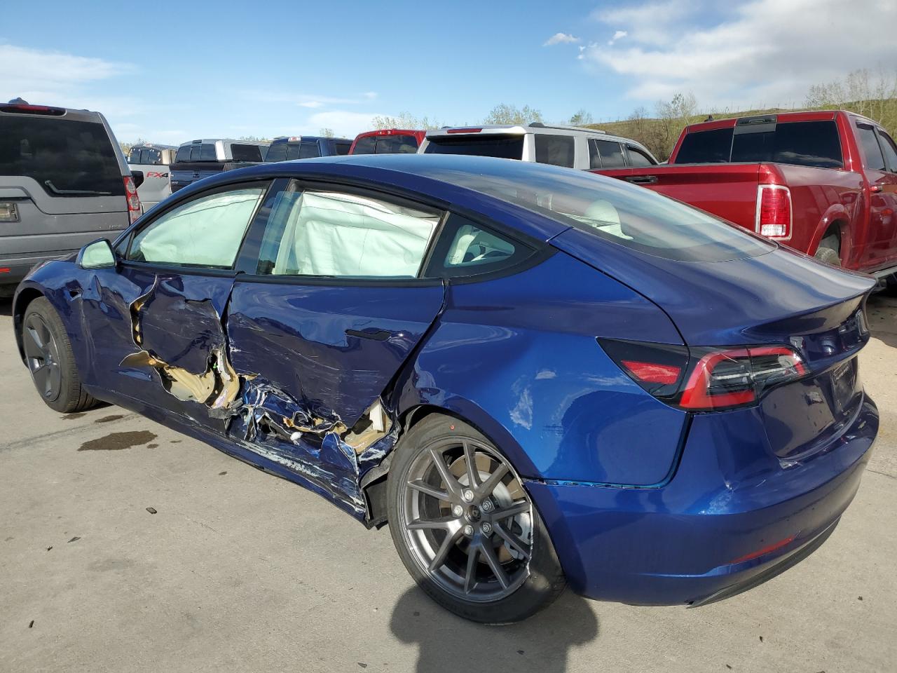 5YJ3E1EB5PF661548 2023 Tesla Model 3