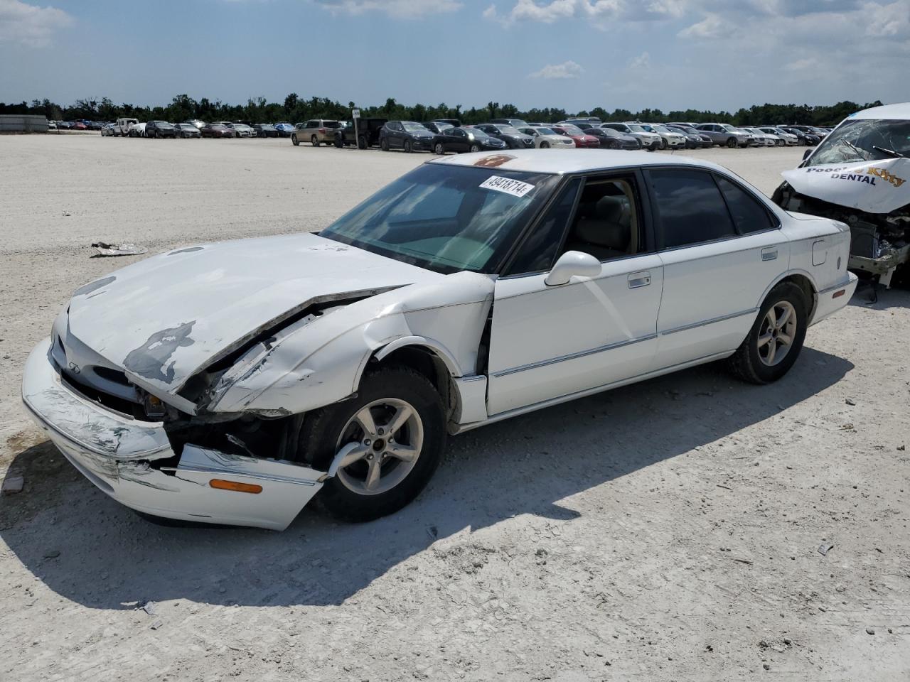 1G3HN52K1X4811423 1999 Oldsmobile 88 Base