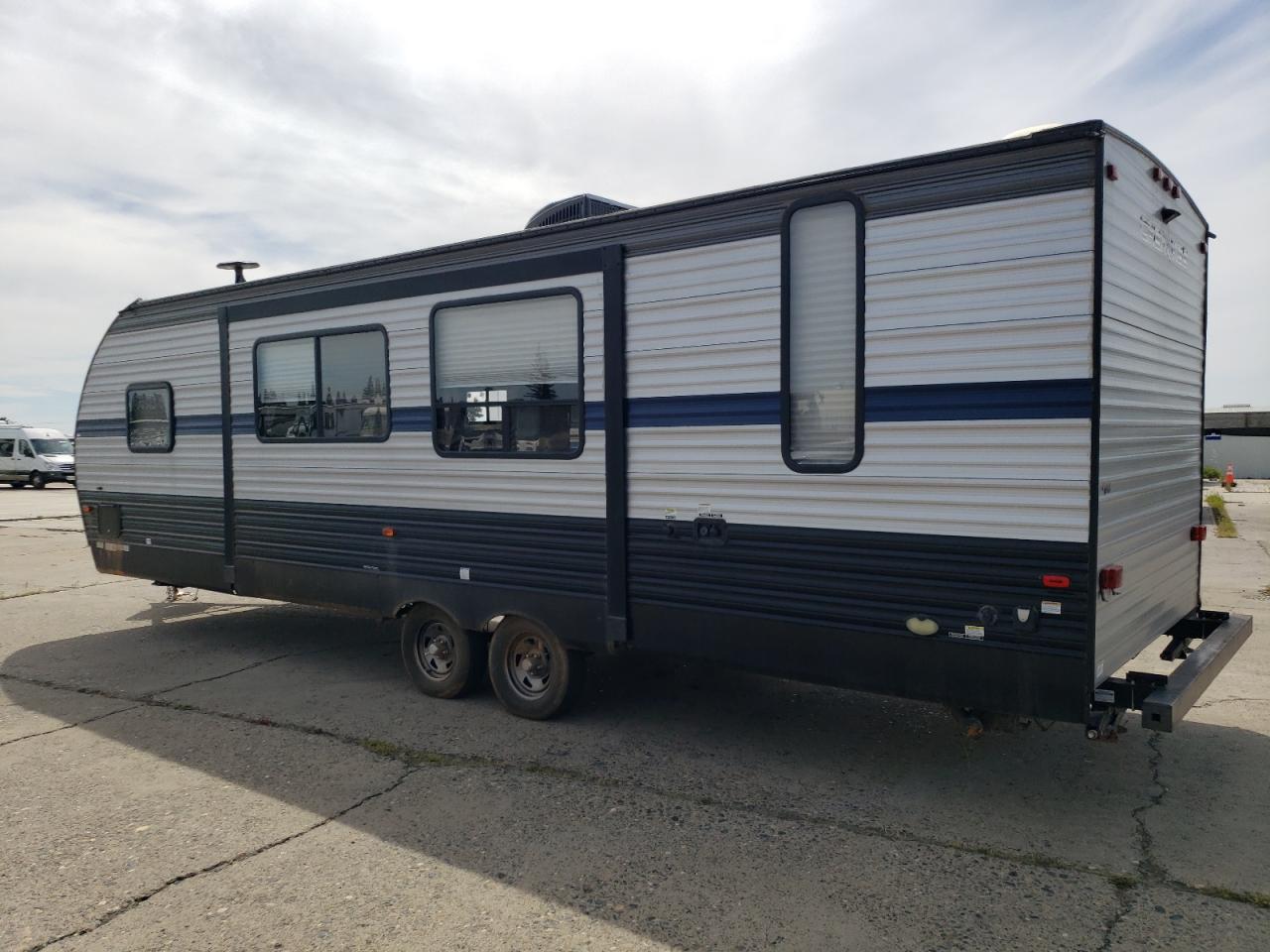 4X4TCKB2XK9130746 2019 Chke Util Tlr