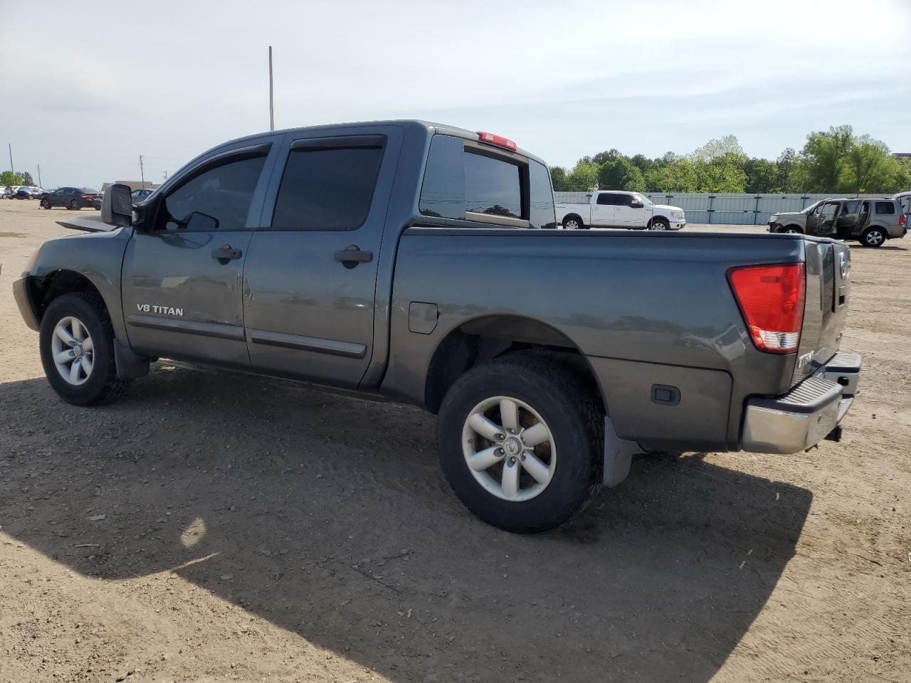 1N6BA0ED1CN307960 2012 Nissan Titan S