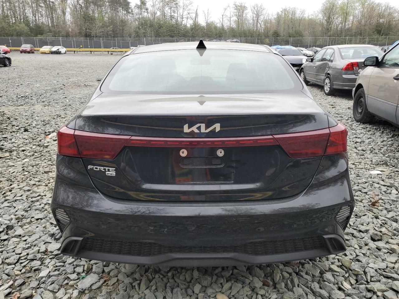 3KPF24AD2PE633016 2023 Kia Forte Lx