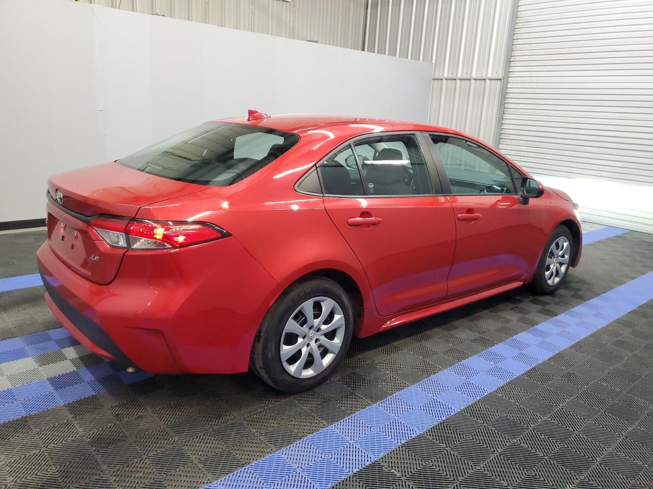 2021 Toyota Corolla Le vin: 5YFEPMAE9MP255342