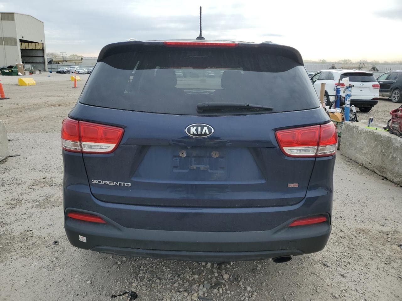 5XYPGDA33GG137321 2016 Kia Sorento Lx