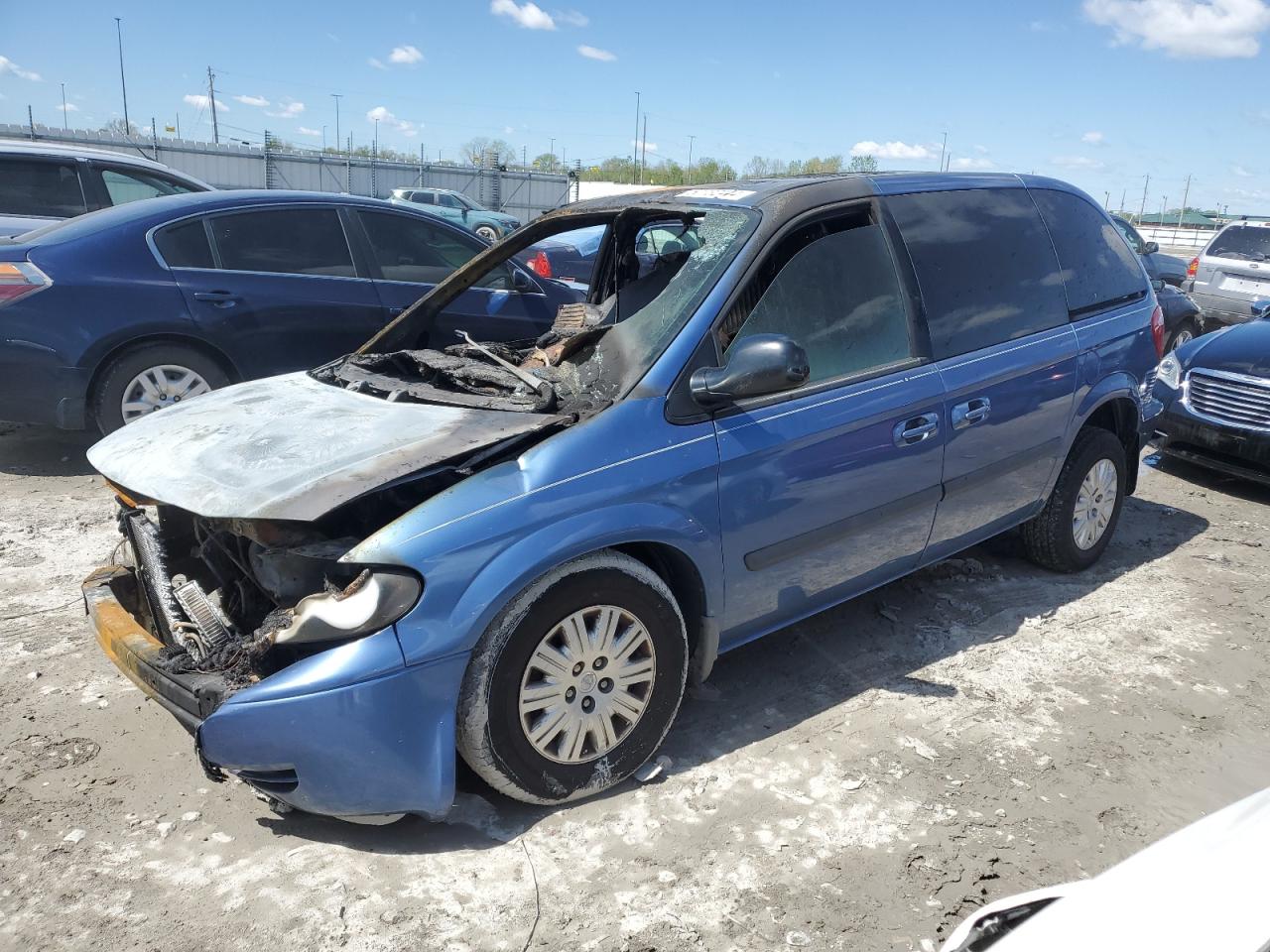 1A4GJ45R37B155340 2007 Chrysler Town & Country Lx