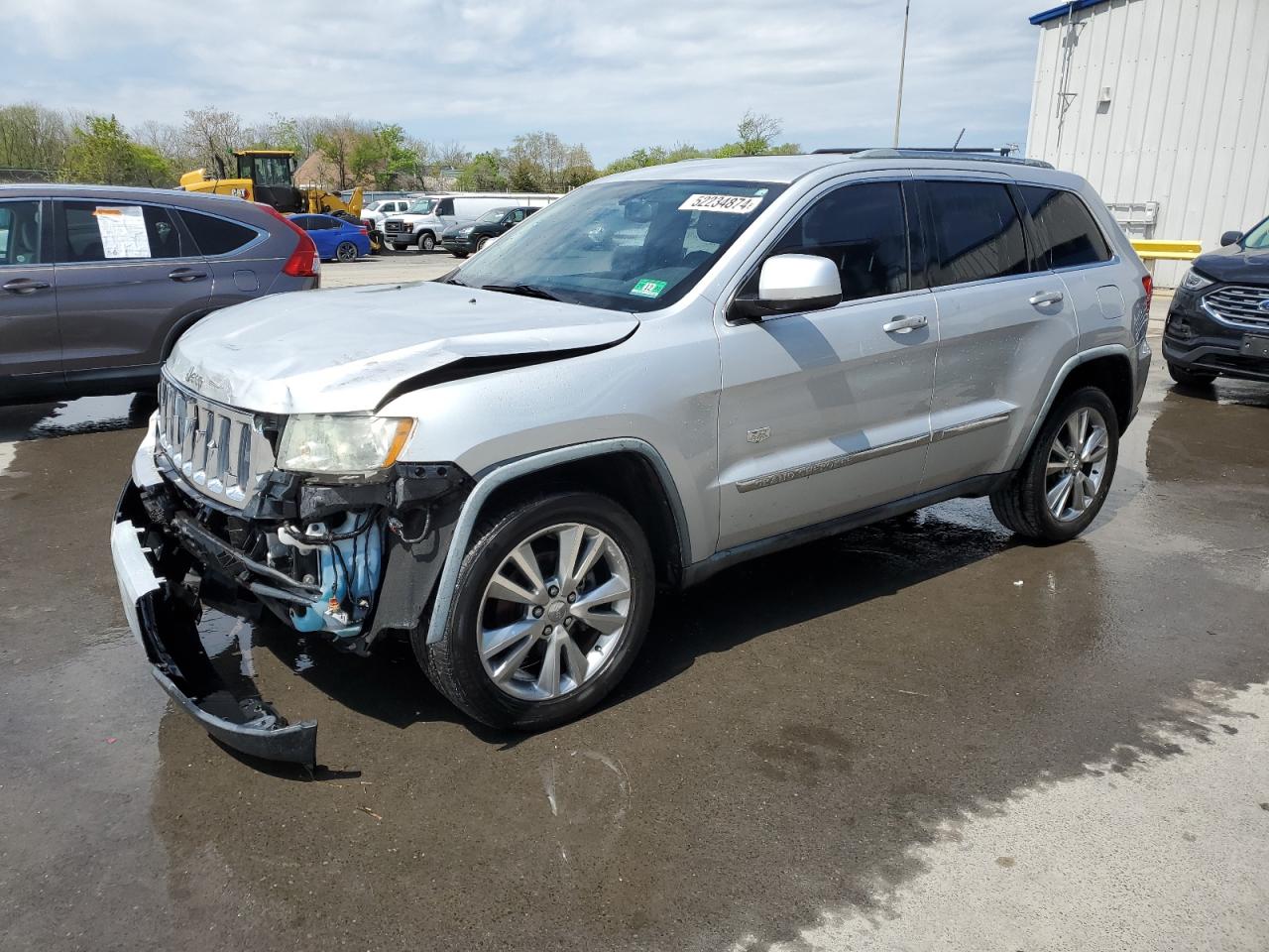 1J4RS4GG3BC646656 2011 Jeep Grand Cherokee Laredo