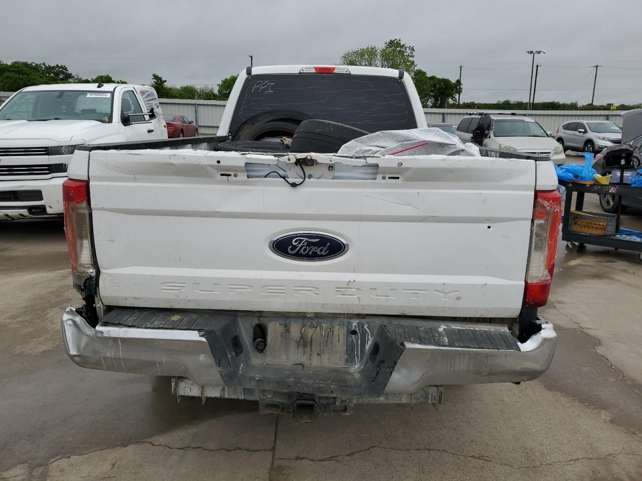 2019 Ford F250 Super Duty vin: 1FT7W2A62KEF40001