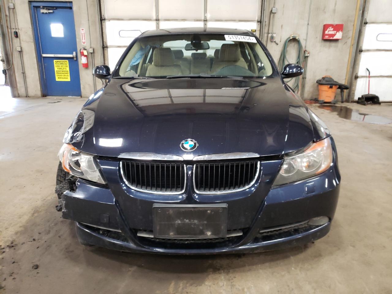 WBAVA37518NL51579 2008 BMW 328 I