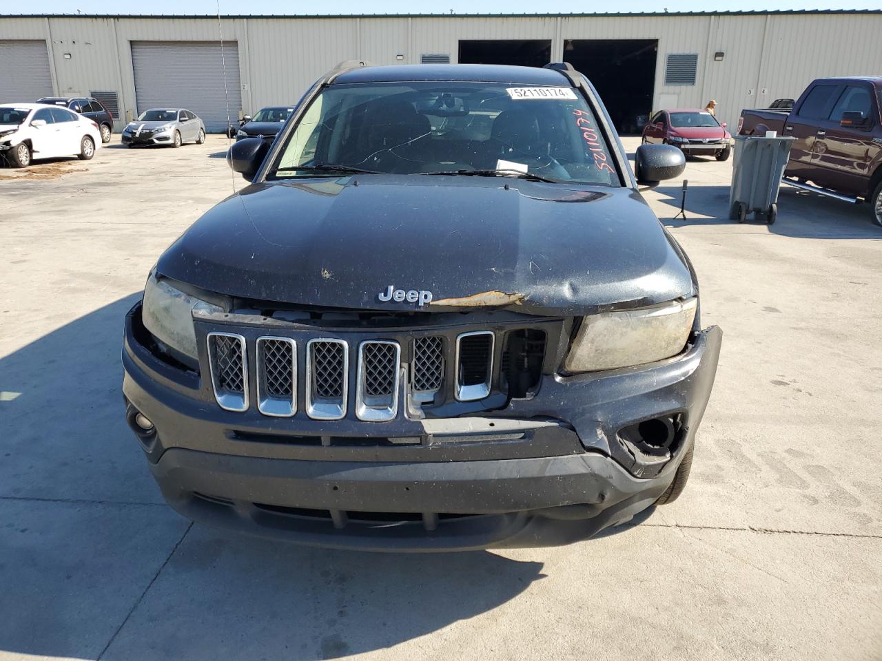 2014 Jeep Compass Latitude vin: 1C4NJCEB7ED531386