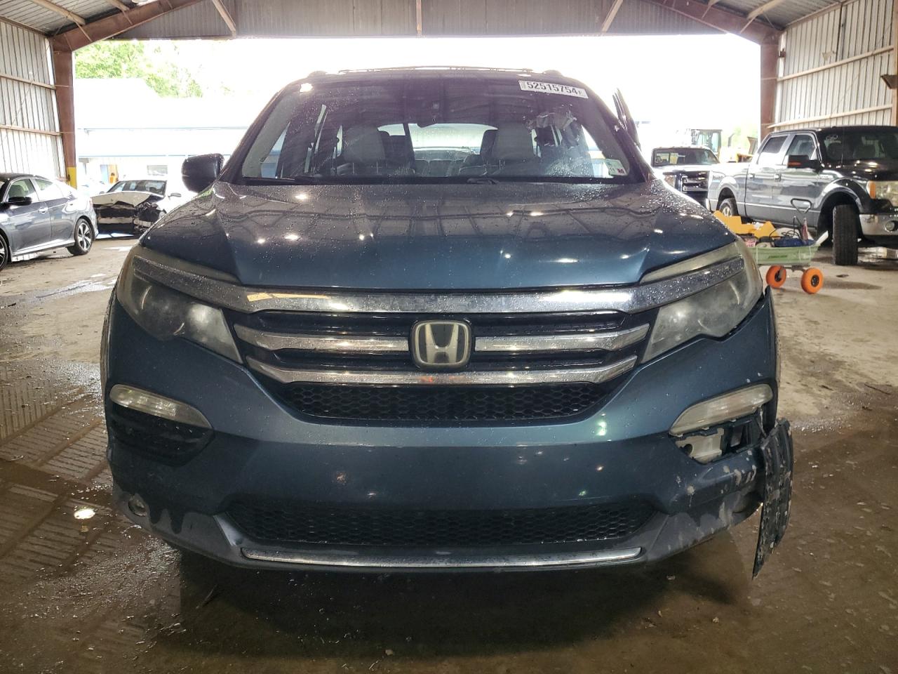 5FNYF6H03HB009443 2017 Honda Pilot Elite