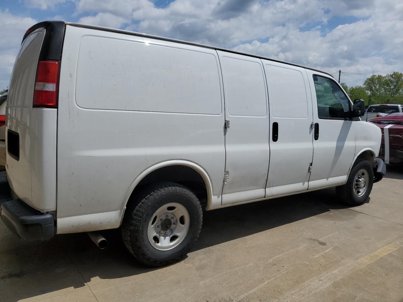 1GCWGAFF4G1285720 2016 Chevrolet Express G2500