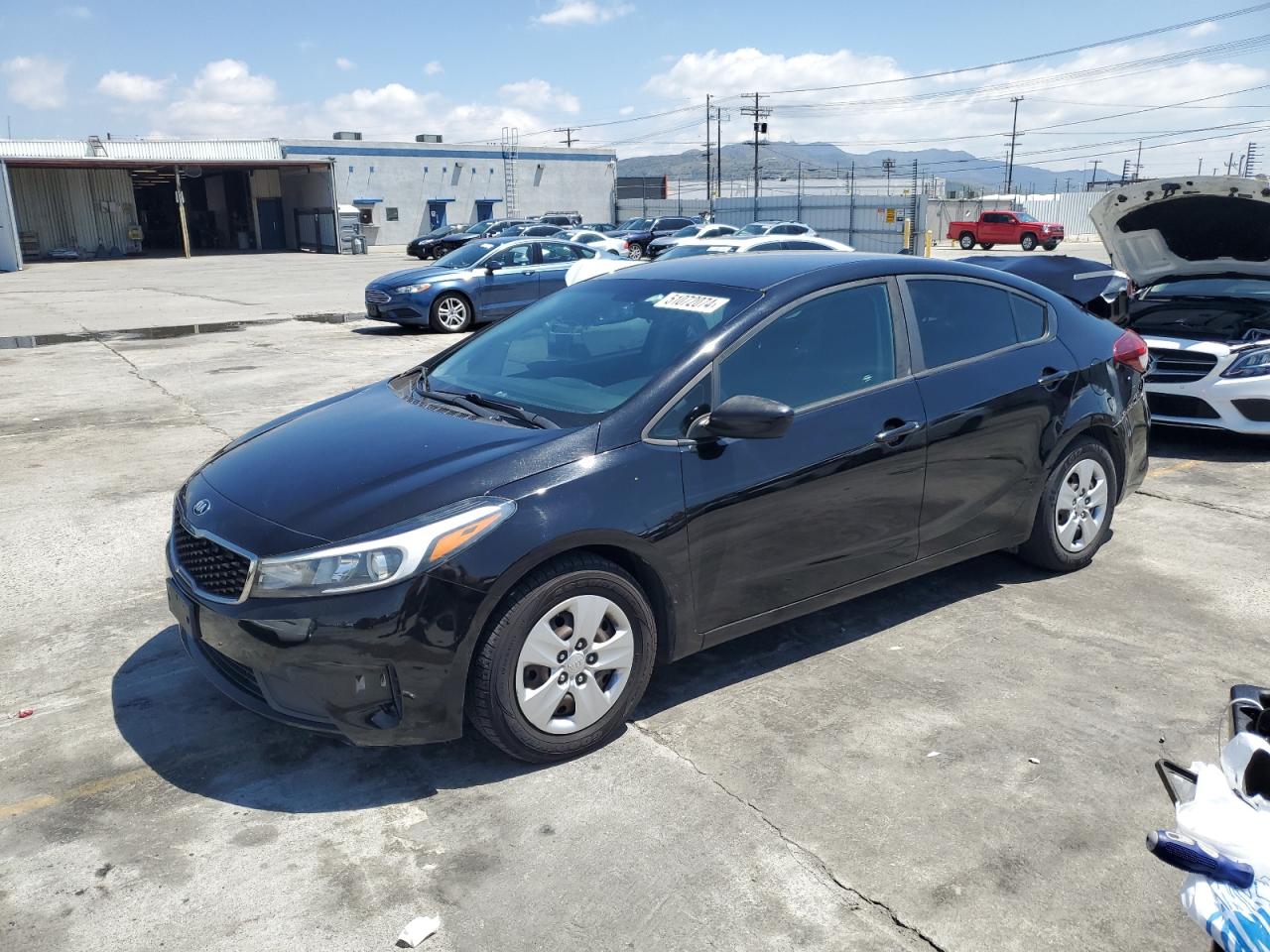 3KPFK4A74HE028913 2017 Kia Forte Lx