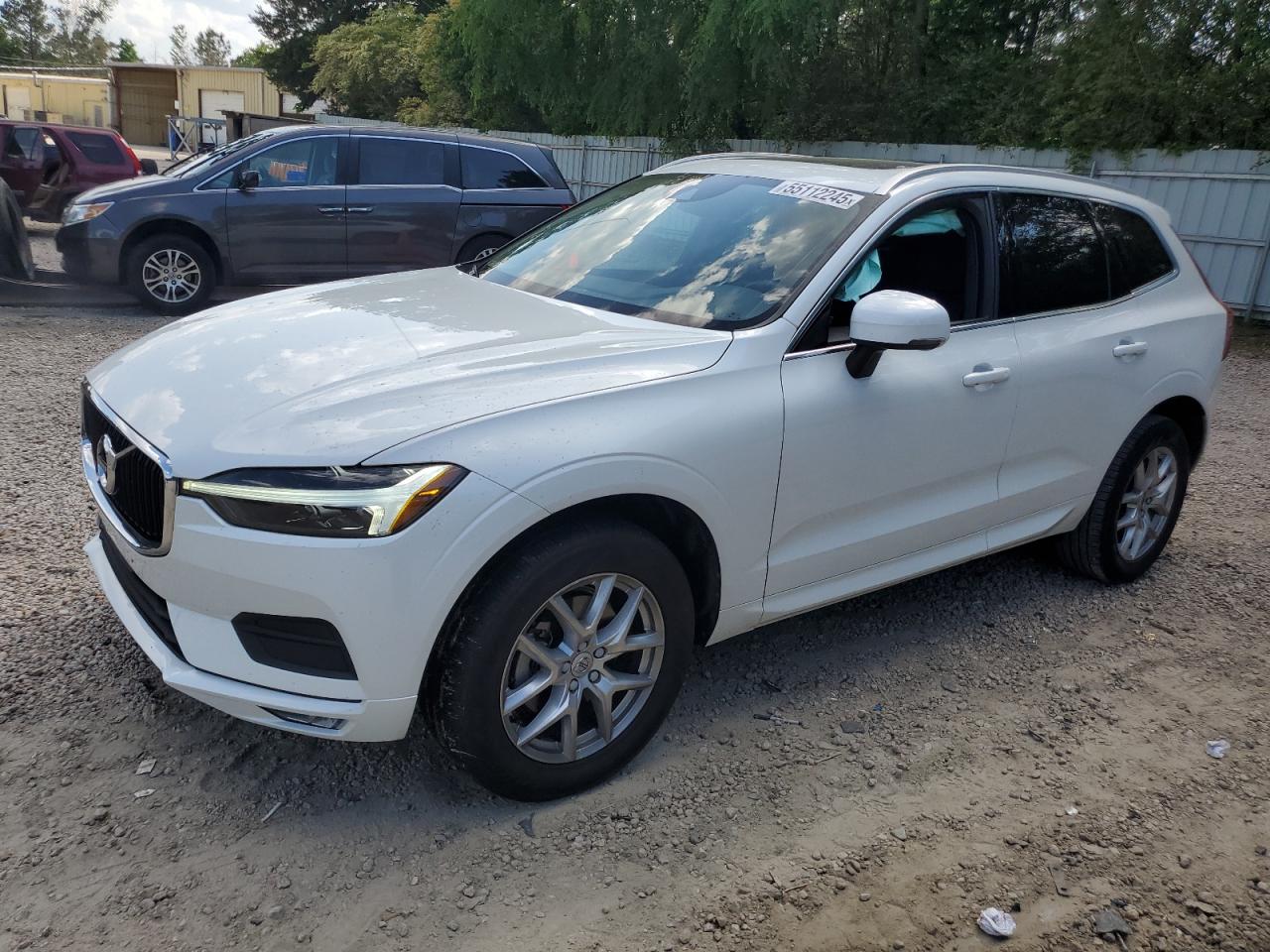 VOLVO XC60 T5 MOMENTUM