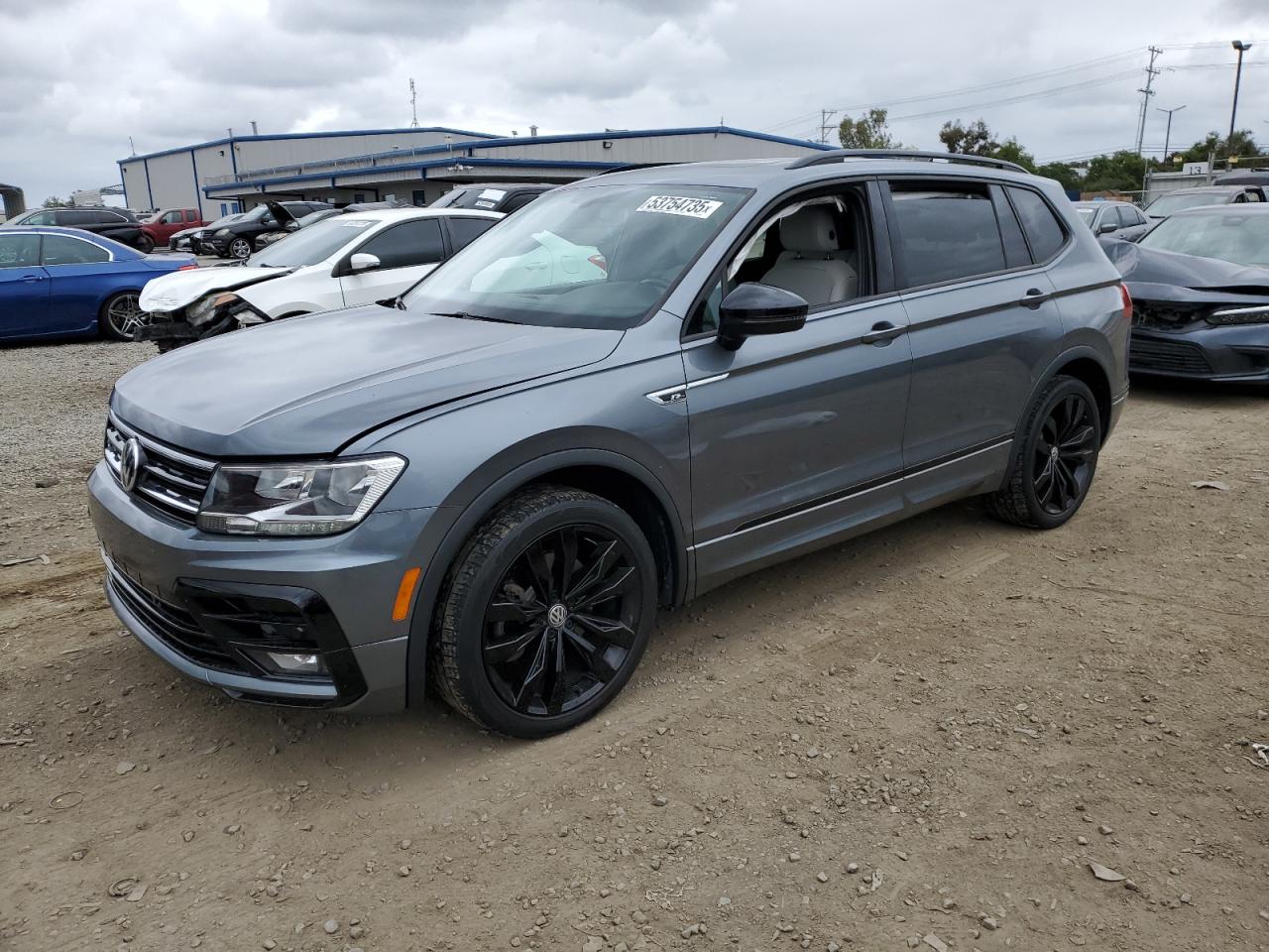 VOLKSWAGEN TIGUAN SE