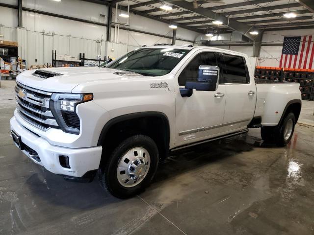 CHEVROLET SILVERADO 2024 white  diesel 1GC4YVEY1RF267972 photo #1