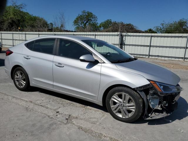 2019 HYUNDAI ELANTRA SE - KMHD84LF4KU772882