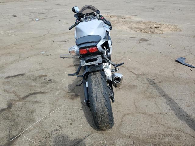 2022 SUZUKI GSX-R750 JS1GR7MA3N7101204