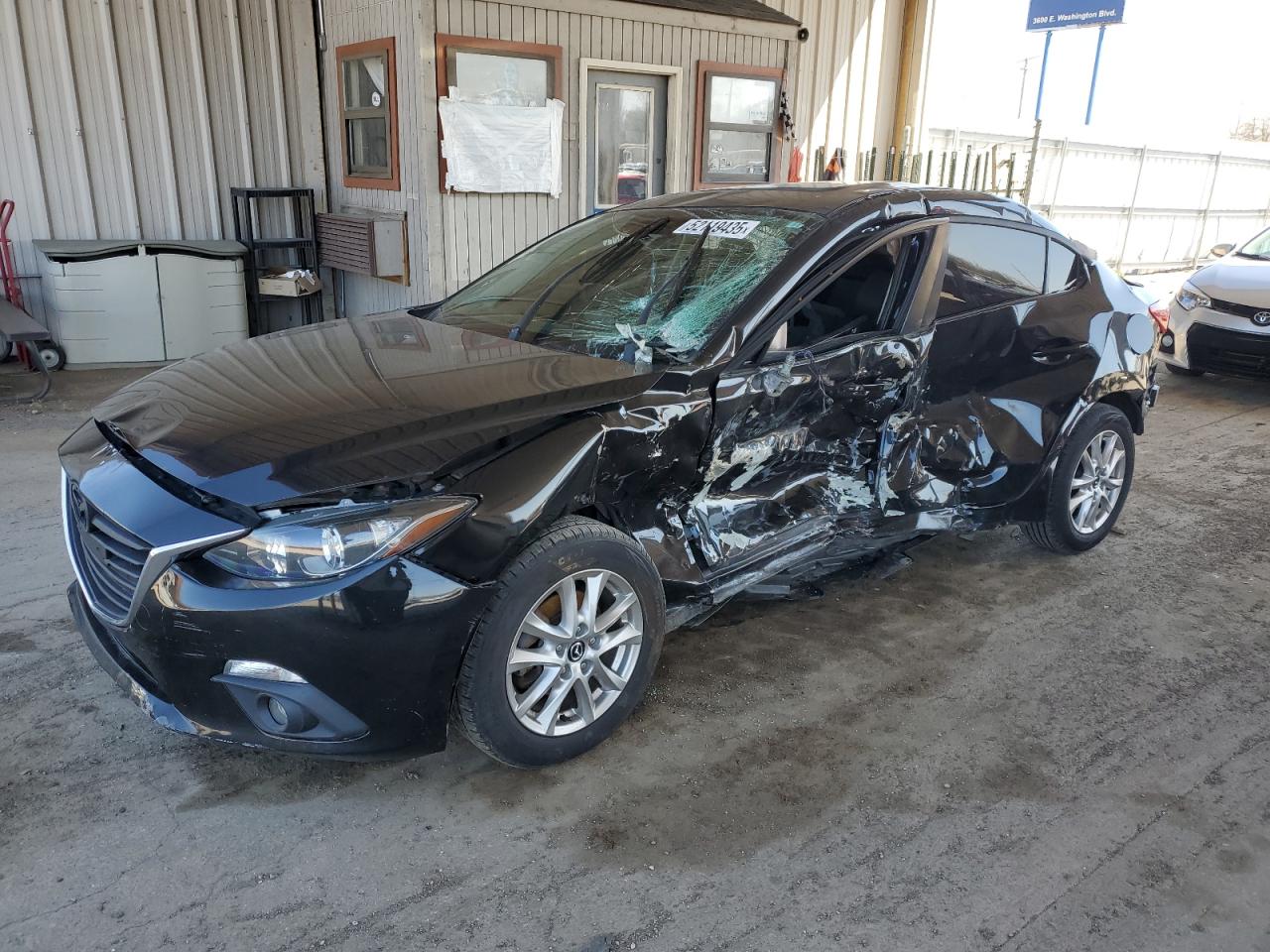 MAZDA 3 TOURING