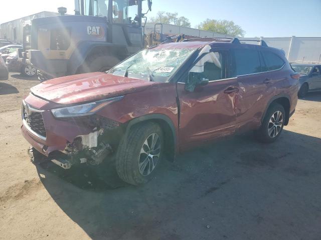 TOYOTA HIGHLANDER