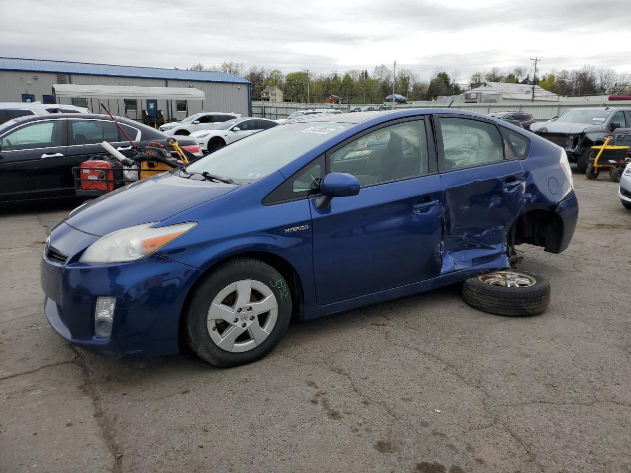 TOYOTA PRIUS