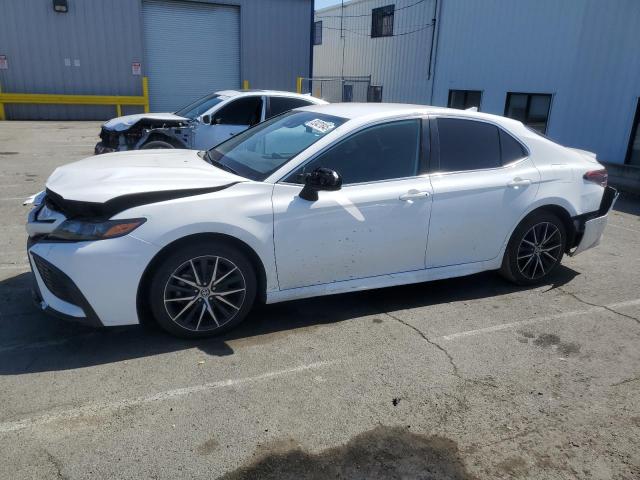 Vin: 4t1g11ak0mu423186, lot: 52421845, toyota camry se 2021 img_1