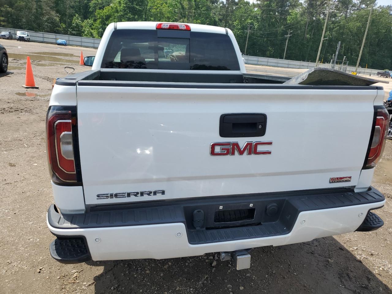GMC SIERRA K1500 SLE