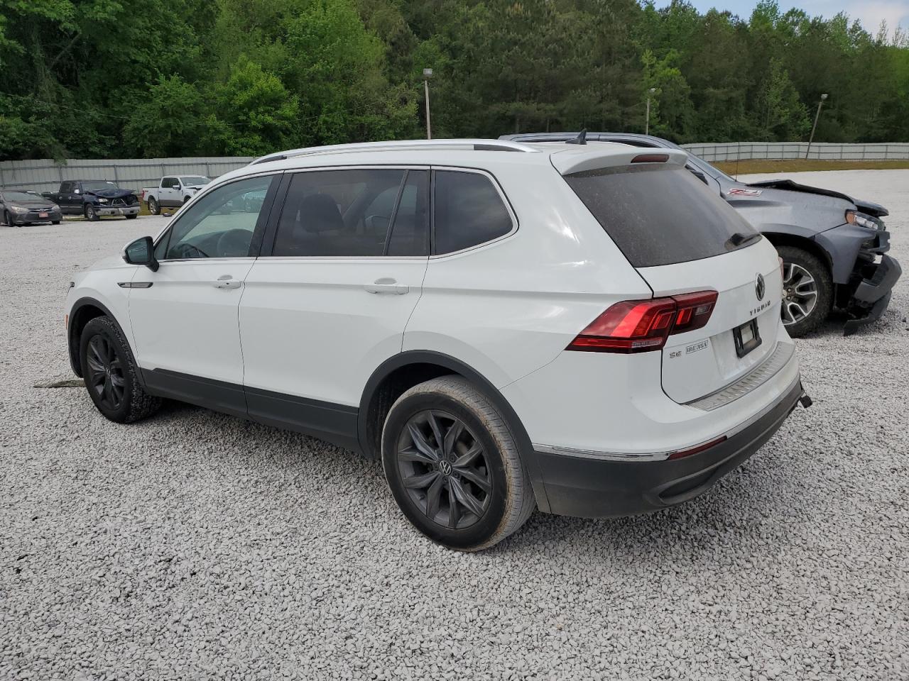 VOLKSWAGEN TIGUAN SE