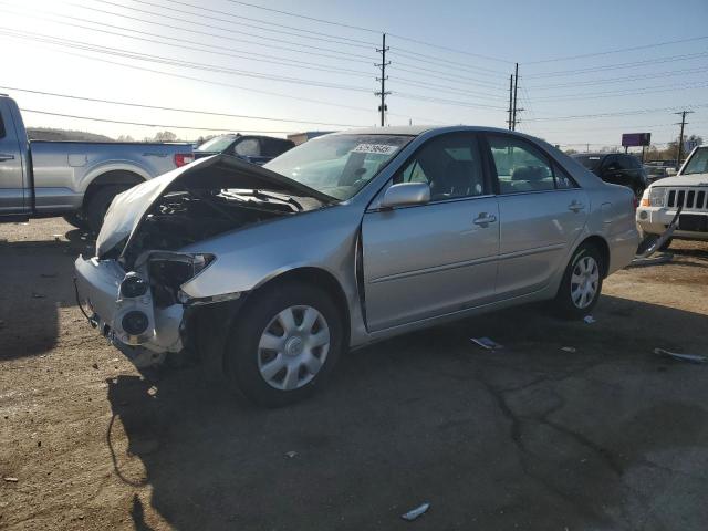 TOYOTA CAMRY LE 2002 silver sedan 4d gas JTDBE30K620031656 photo #1