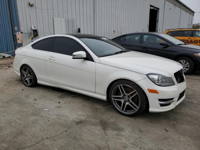 Vin: wddgj5hb4dg028644, lot: 52896985, mercedes-benz c-class 350 20134