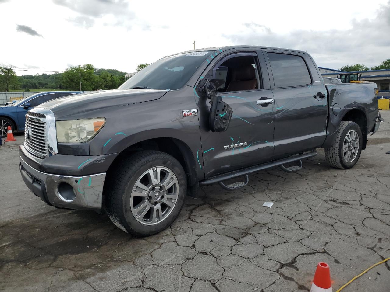 TOYOTA TUNDRA CREWMAX LIMITED