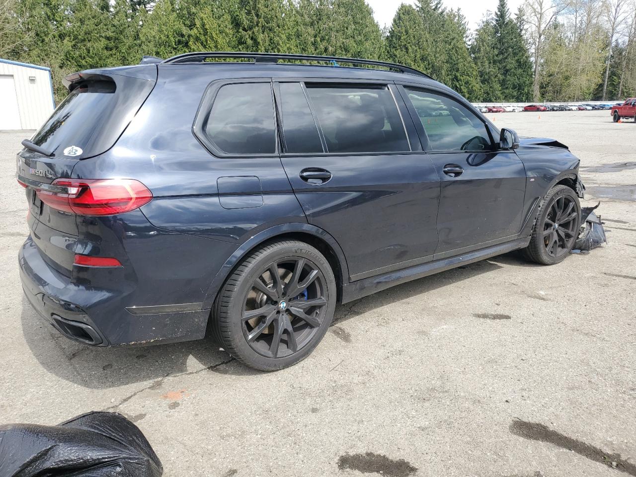 BMW X7 M50I