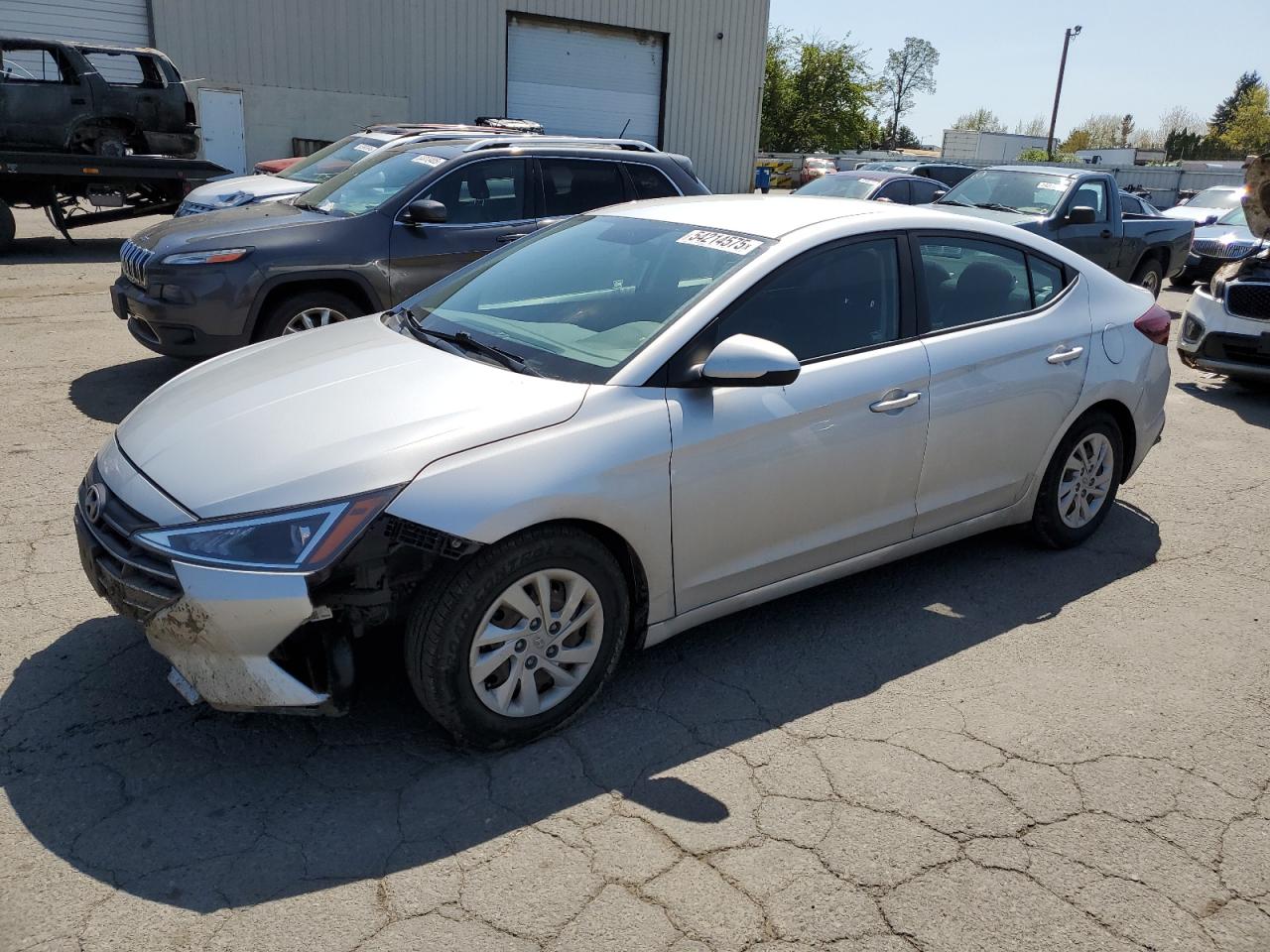 HYUNDAI ELANTRA SE