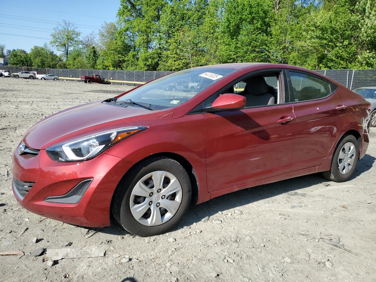 HYUNDAI ELANTRA SE