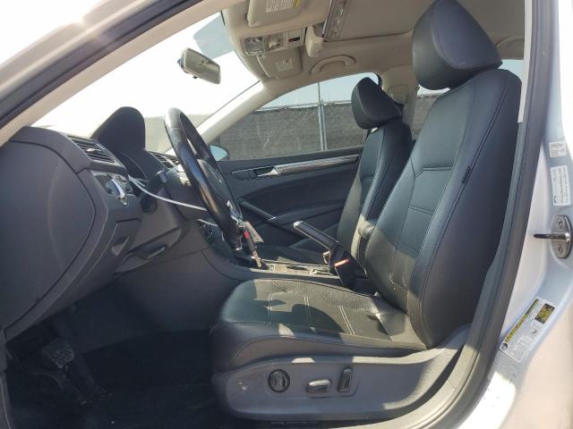 2017 VOLKSWAGEN PASSAT SE - 1VWBT7A30HC010987