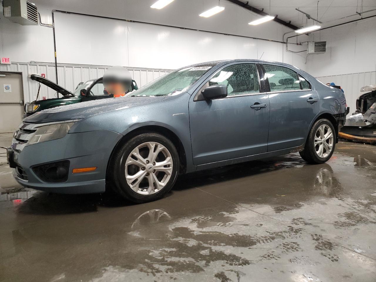 FORD FUSION SE