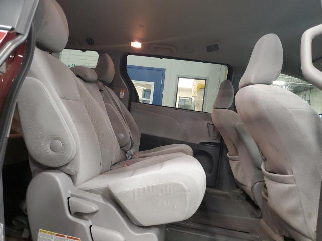 2018 TOYOTA SIENNA LE - 5TDKZ3DC9JS910491