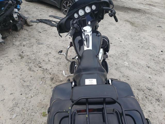 2019 HARLEY-DAVIDSON FLHX 1HD1KBC1XKB638745