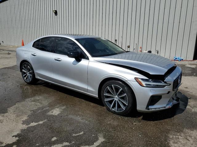 Vin: 7jrl12tz2ng174359, lot: 52121535, volvo s60 b5 mom b5 momentum 20224