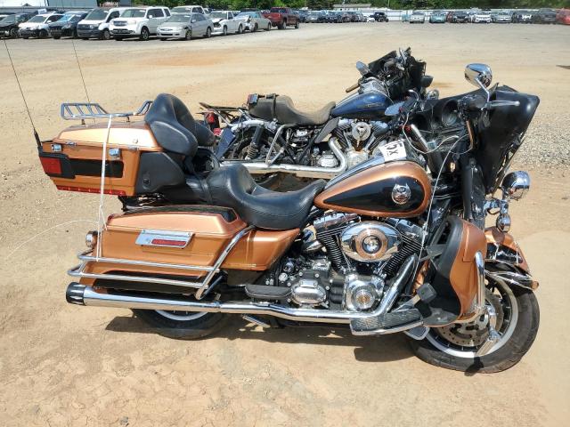 HARLEY-DAVIDSON FLHTCUI 10
