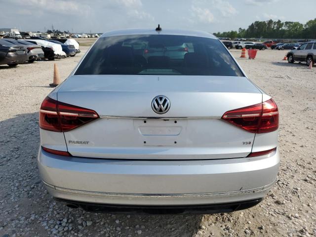 2017 VOLKSWAGEN PASSAT R-L - 1VWDT7A31HC042761