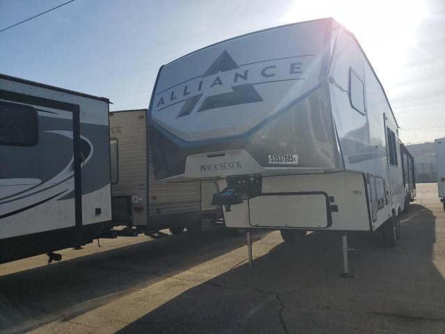 TRLR TRAILER 2025 white   7M5FA2824SA009947 photo #3