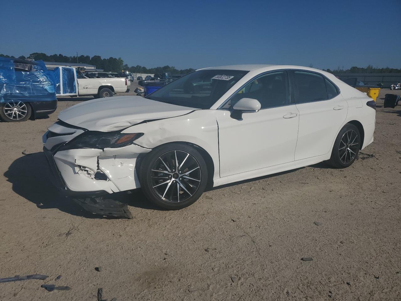 TOYOTA CAMRY SE