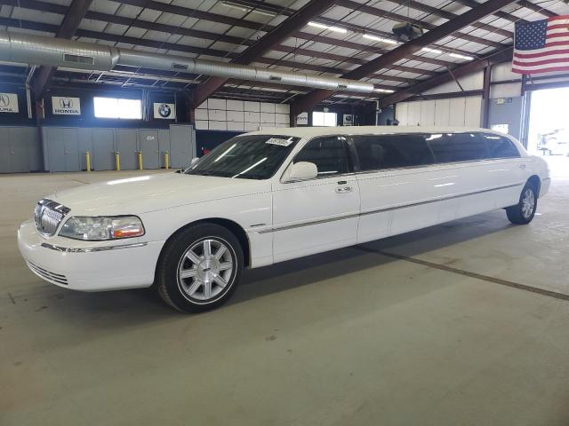 LINCOLN TOWN CAR E